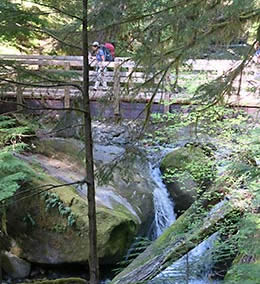 North Umpqua Trail Medicine Creek bridge